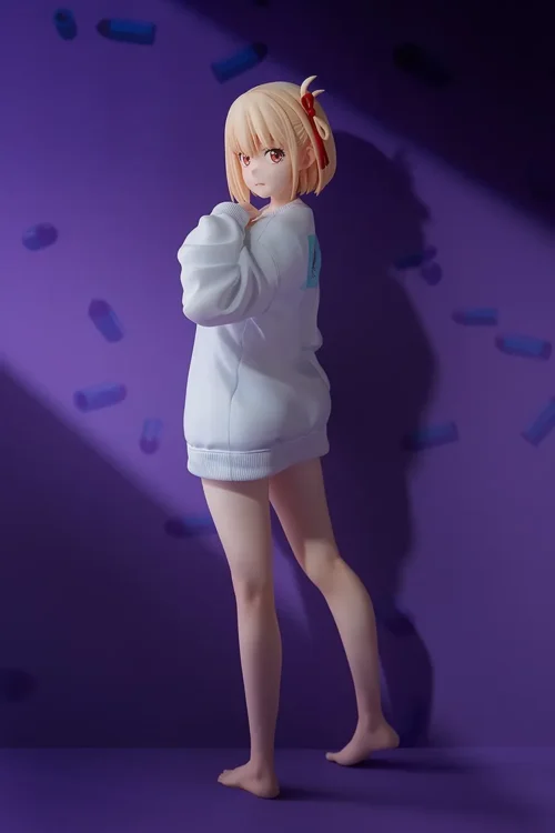 1/7 Scale Oversized Sweatshirt Ver. Chisato Nishikigi - Lycoris Recoil Official Statue - Good Smile Company