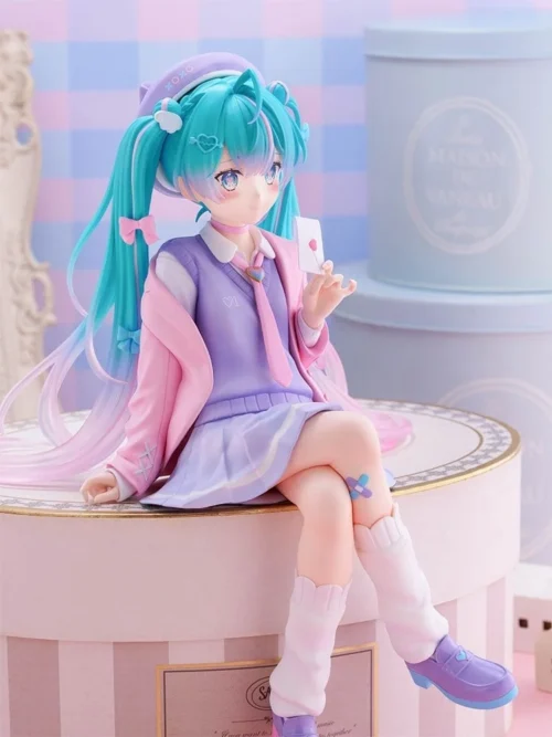 TENITOL Series Love Blazer Ver. Hatsune Miku Large Noodle Stopper - VOCALOID Official Statue - FURYU Studios - Image 2