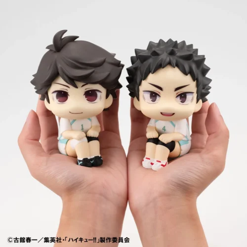 Look Up Series Special Collection Ver. Tōru Oikawa & Hajime Iwaizumi - Haikyū!! Official Statue - MegaHouse - Image 1