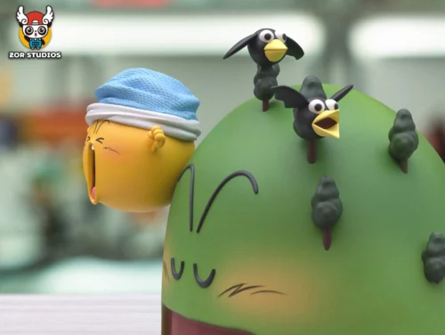 Penguin Village Portrait Series 004 Mountain & Sun - Dr. Slump Resin Statue - ZOR Studios - Image 2