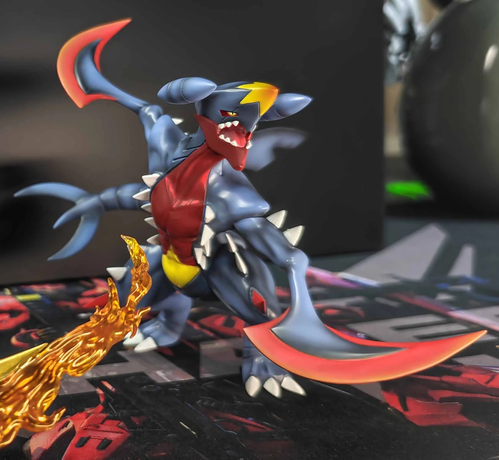 1/20 Scale World Zukan Mega Garchomp - Pokemon Statue - 02 Studio - Image 2