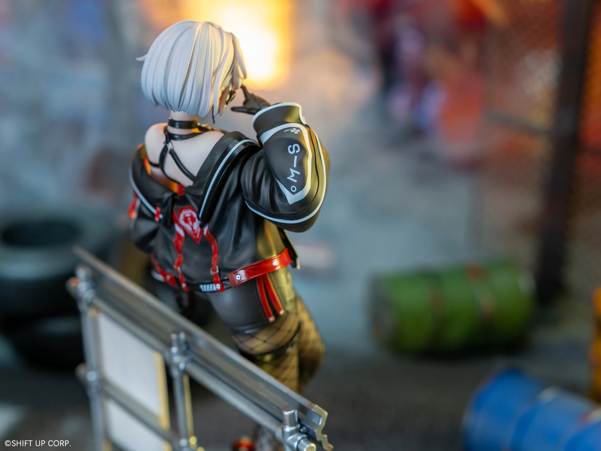 1/6 Scale Villain Racer Ver. Drake - Goddess of Victory: Nikke Official Statue - kawa design - Image 10