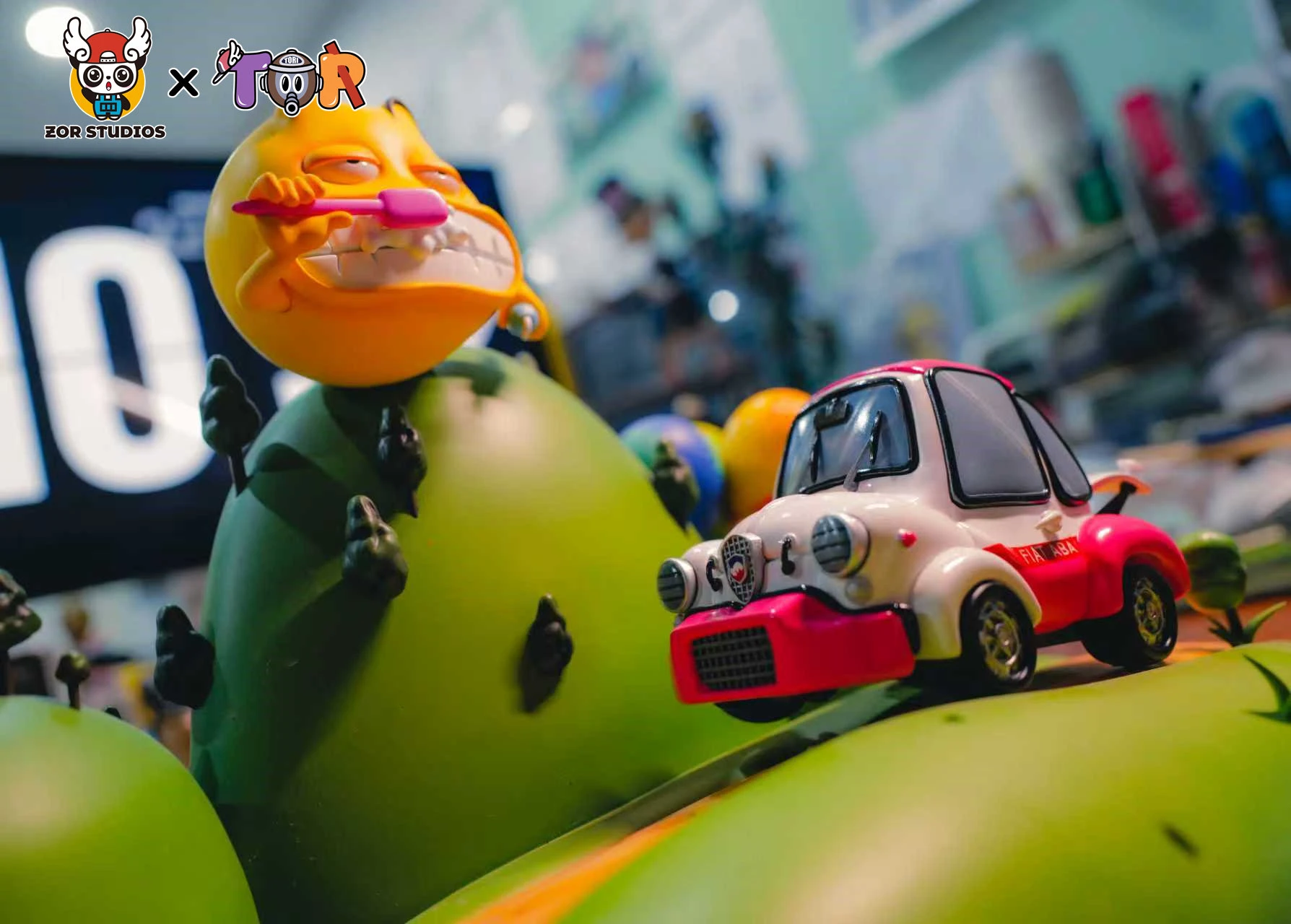 WCF Scale Vehicle Series 001 Aba Taxi - Dr. Slump Resin Statue - ZOR Studios - Image 5