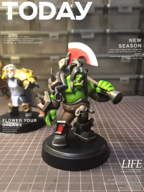 "Dynamic Garrosh Hellscream World of Warcraft resin statue by Pixel Blender Studio, capturing his aggressive warrior essence with a premium sculpt. ”