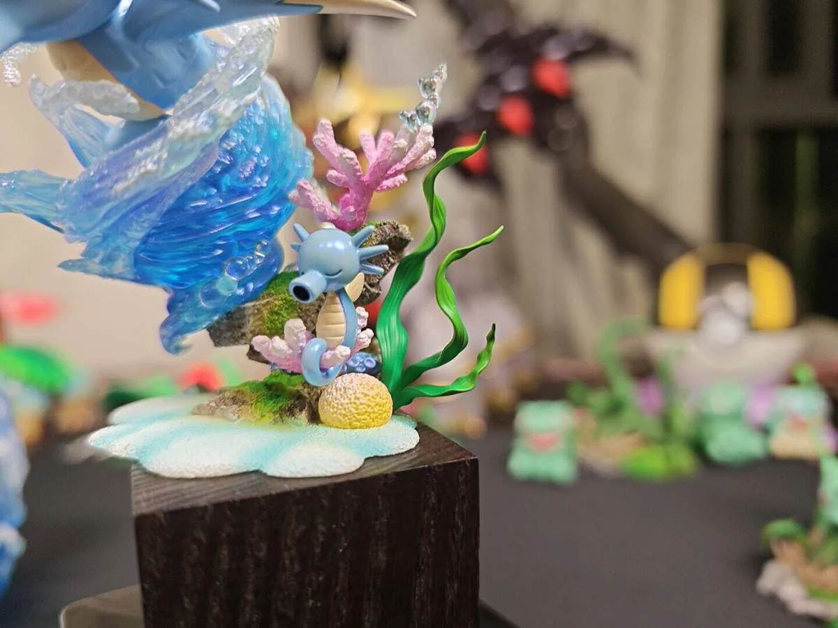 "1/20 Horsea, Seadra, Kingdra Pokemon Evolution figures display their complete aquatic evolution line and intricate multi-angle sculpt details."