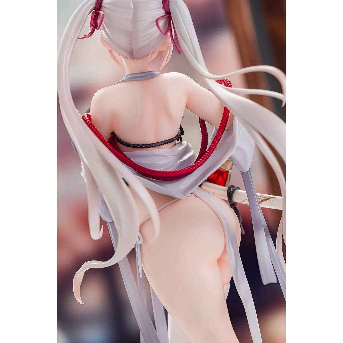 1/6 scale Snow Lovr original character figure, showcasing ethereal elegance, flowing white gown, and intricate crystalline snow base from various angles.