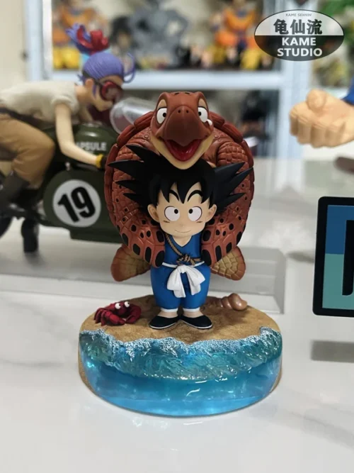 Small Scale Kid Goku Carrying Master Roshi's Turtle - Dragon Ball Resin Statue - Kame-Studio - Image 2