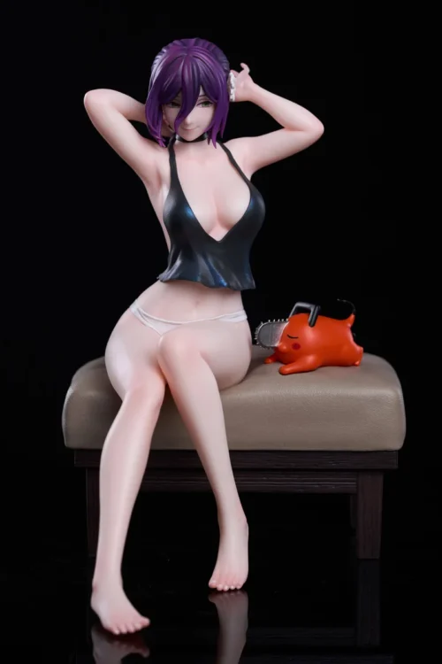 "Limited Edition 1/6 Reze Chainsaw Man figure by HS Studio. Dynamic pose captures her explosive power, dangerous charm, and perfect character fidelity."