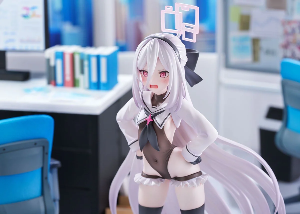 "1/7 Blue Archive Kay statue with interchangeable head. Dynamic schoolgirl uniform and energetic pose revealed through multiple angles."