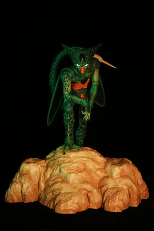"Perfect Cell Dragon Ball Z DD Studio statue. Iconic limited edition Cell figure, dynamically posed, highlights menacing power and intricate details."