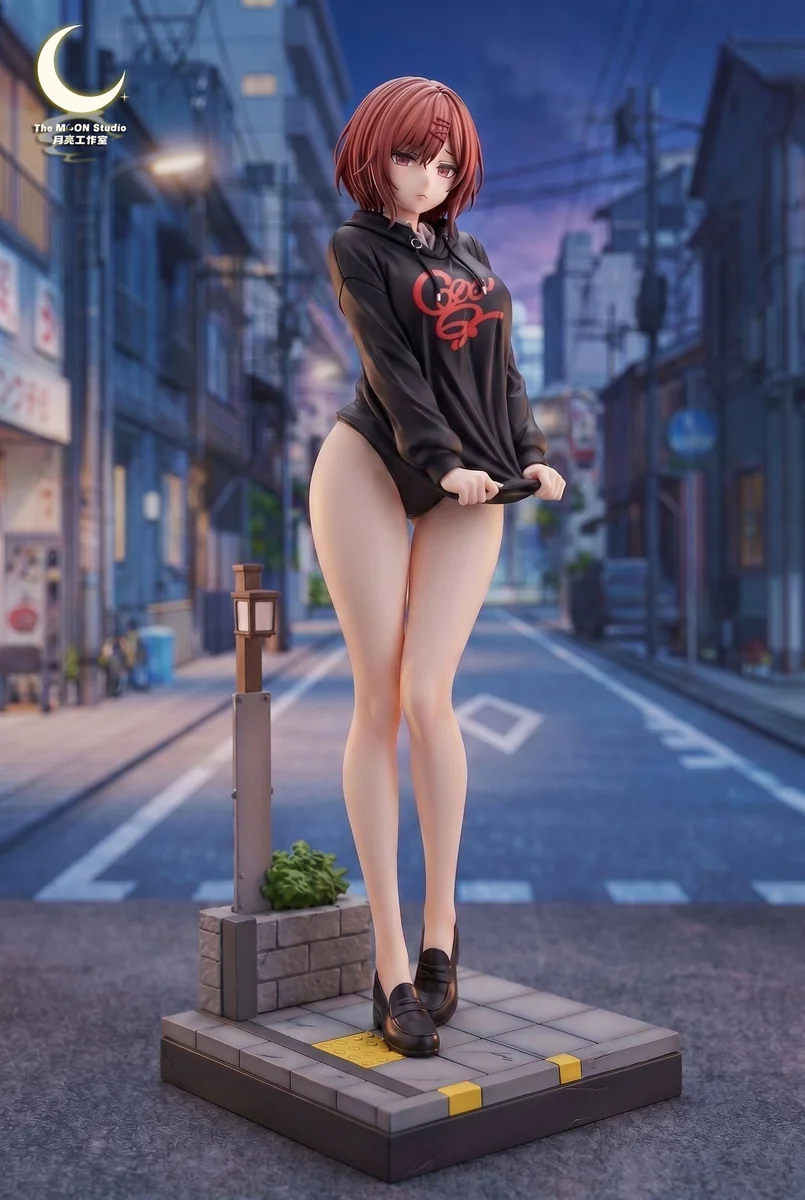 "Detailed views of the 1/6 Higuchi Madoka figure by Moon Studio, showing elegant pose, intricate base, and customizable leg options."