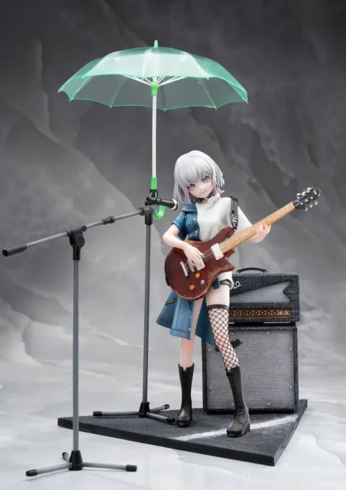 "Limited edition 1/7 Yoruna rock star figure resin statue by Coco Studio. Dynamic punk aesthetic, vibrant colors, powerful stage presence."