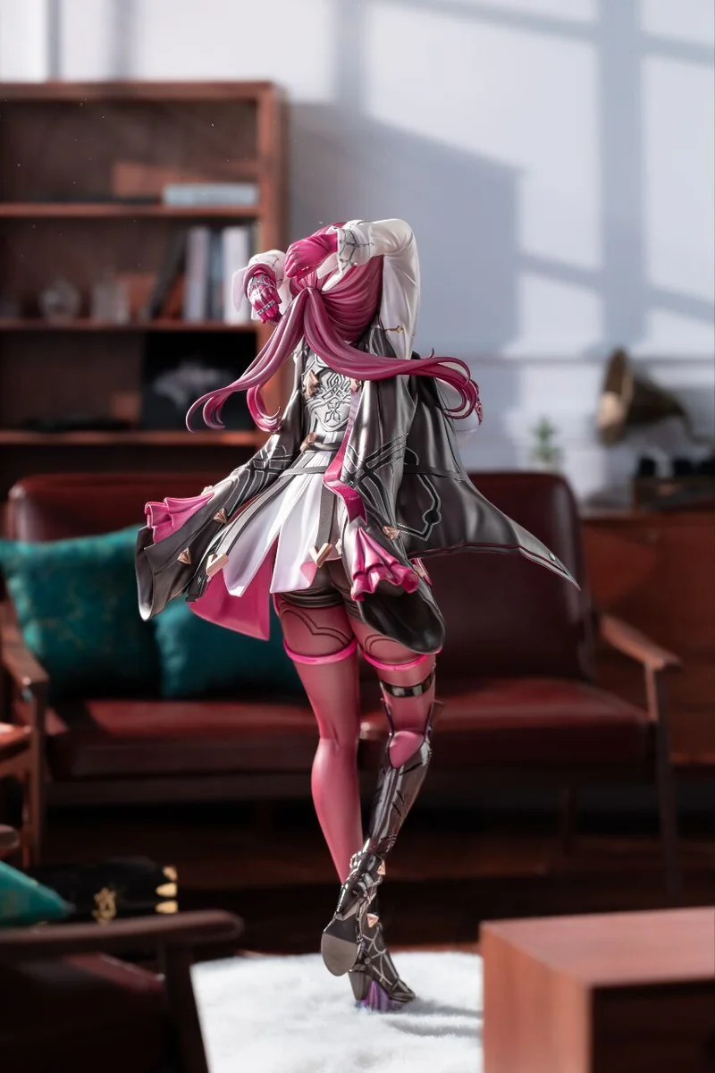 "Detailed view of the 1/7 Kafka Honkai: Star Rail Limited Edition Statue, highlighting her dynamic pose, sleek design, and intricate costume details."