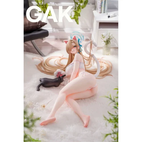 "Dynamic Blue Archive Asuna Cat-Ear Figure: A premium 1/7 scale resin statue of Asuna Ichinose, capturing her playfully fierce and vibrant spirit."
