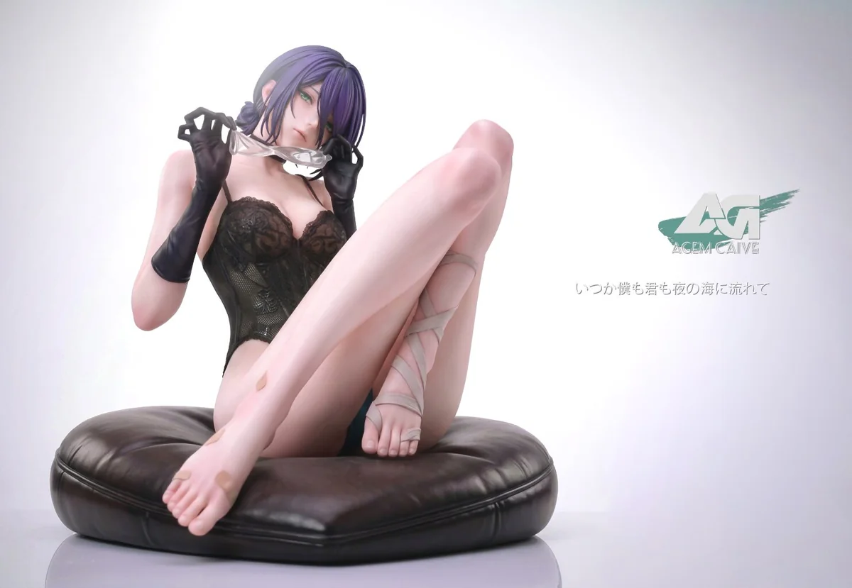 "Agem Carve Studio Reze Chainsaw Man 1/6 & 1/4 statue. Dynamic, alluring pose, premium PU artistry, 'Desire·Asceticism' series details shown."