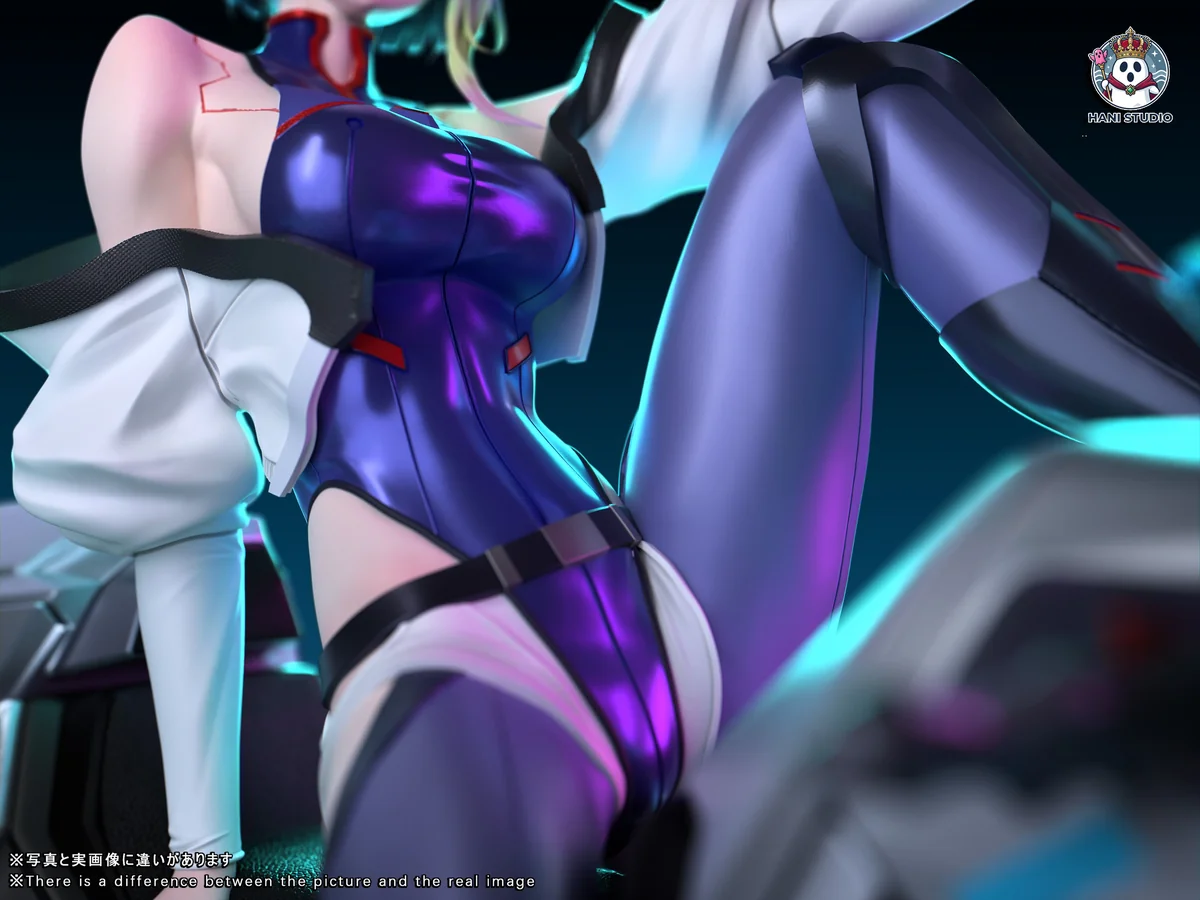 "1/6 Cyberpunk Lucy & Kusanagi Muramasa Hani Studio resin statue. Dynamic LED light-up, futuristic motorcycle details."