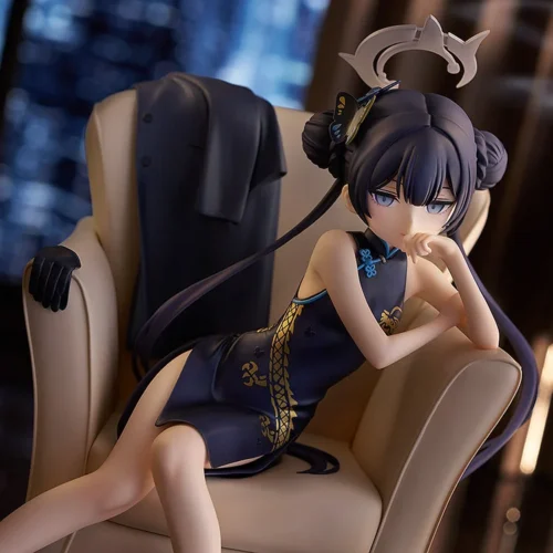 "1/7 Ryūka Misaki Blue Archive figure by Good Smile Company. Premium sculpt details from a dynamic angle, capturing her elegant pose in the iconic."