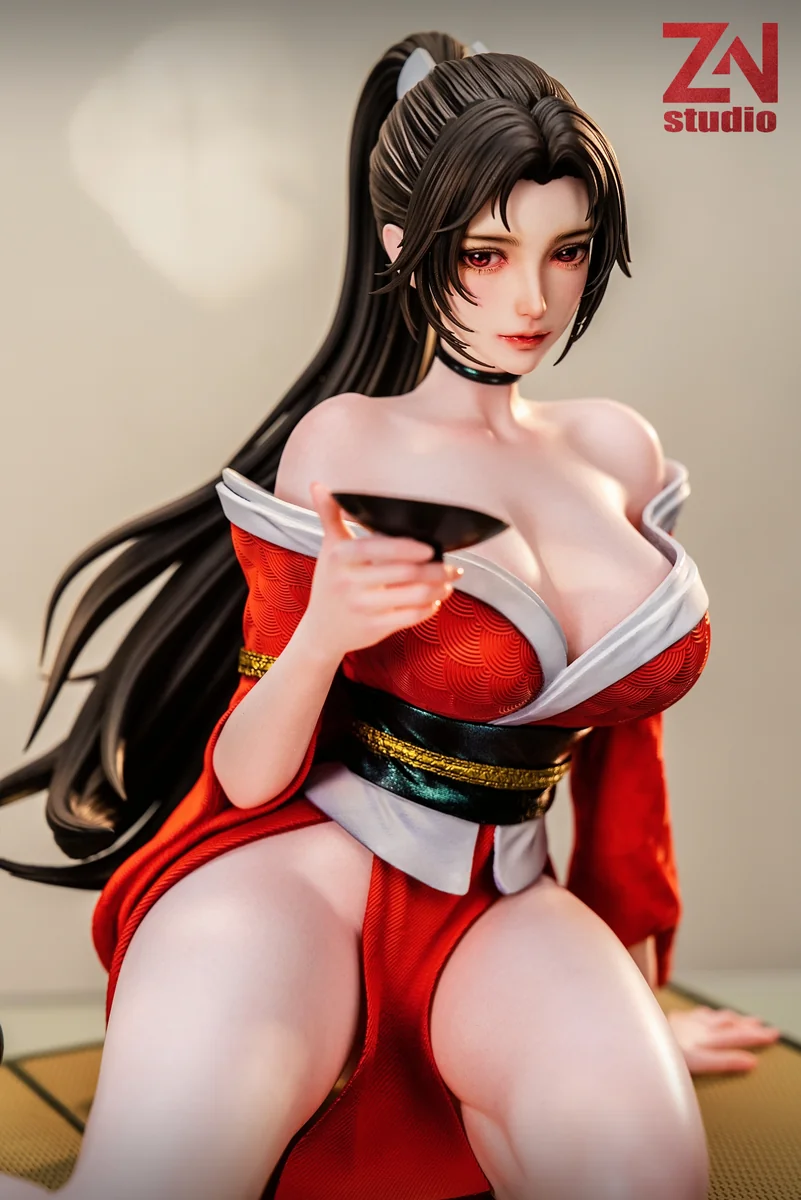"Exquisite 1/4 Mai Shiranui Tipsy statue from King of Fighters, featuring her elegant, relaxed pose in a subtly lit Japanese setting."