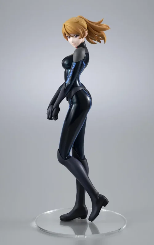 "Stunning Yuki Mori Dessler Combat Suit figure gallery. View dynamic pose, vibrant colors, and intricate sci-fi details from various angles."