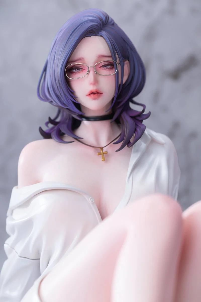 "1/4 scale Jin Meiting COS collectible by Polar Bear x KOD Studio, featuring dual heads and realistic green palette details."