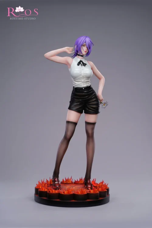 "Captivating 1/6 Reze Bomb Devil statue from Chainsaw Man, featuring her explosive transformation and a detailed dual head sculpt. Premium limited."