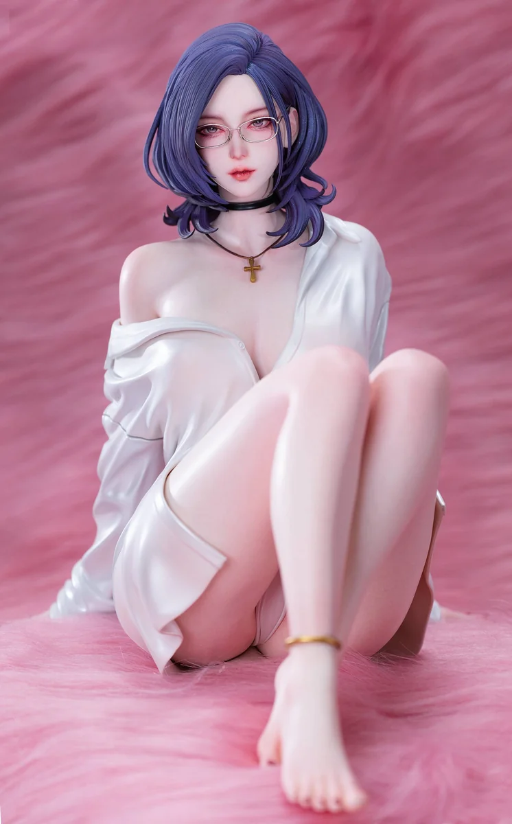 "1/4 Jin Meiting Original Statue. Views highlight unique cosplay, realistic sculpts, green palette, and exclusive dual head sculpt."