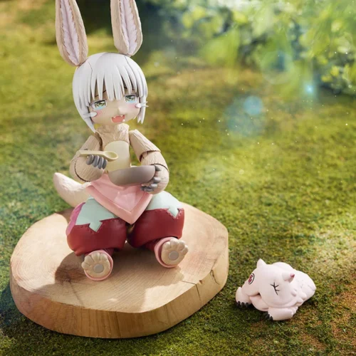 "Detailed gallery view of the movable Nanachi figma figure from Made in Abyss, featuring its highly articulated body, iconic design, and various."