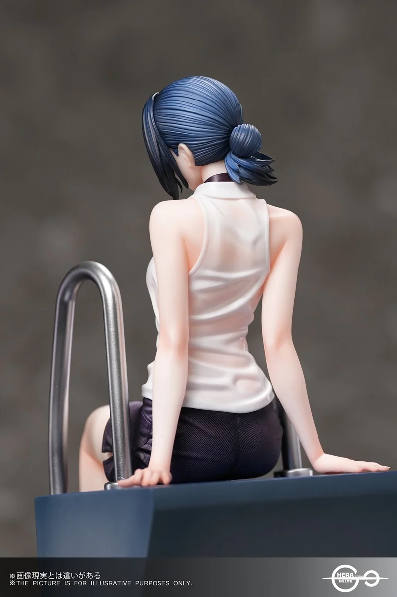 "Limited Chainsaw Man Reze 1/6 HeRa Studio statue shows dynamic wet-look, LED base, and multi-angle details."