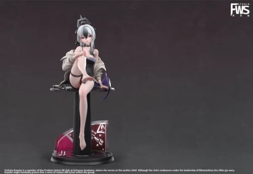 "Exclusive 1/6 Onikata Kayoko Blue Archive resin statue. Detailed sculpts of her tactical gear and dynamic combat pose, shown from various angles."