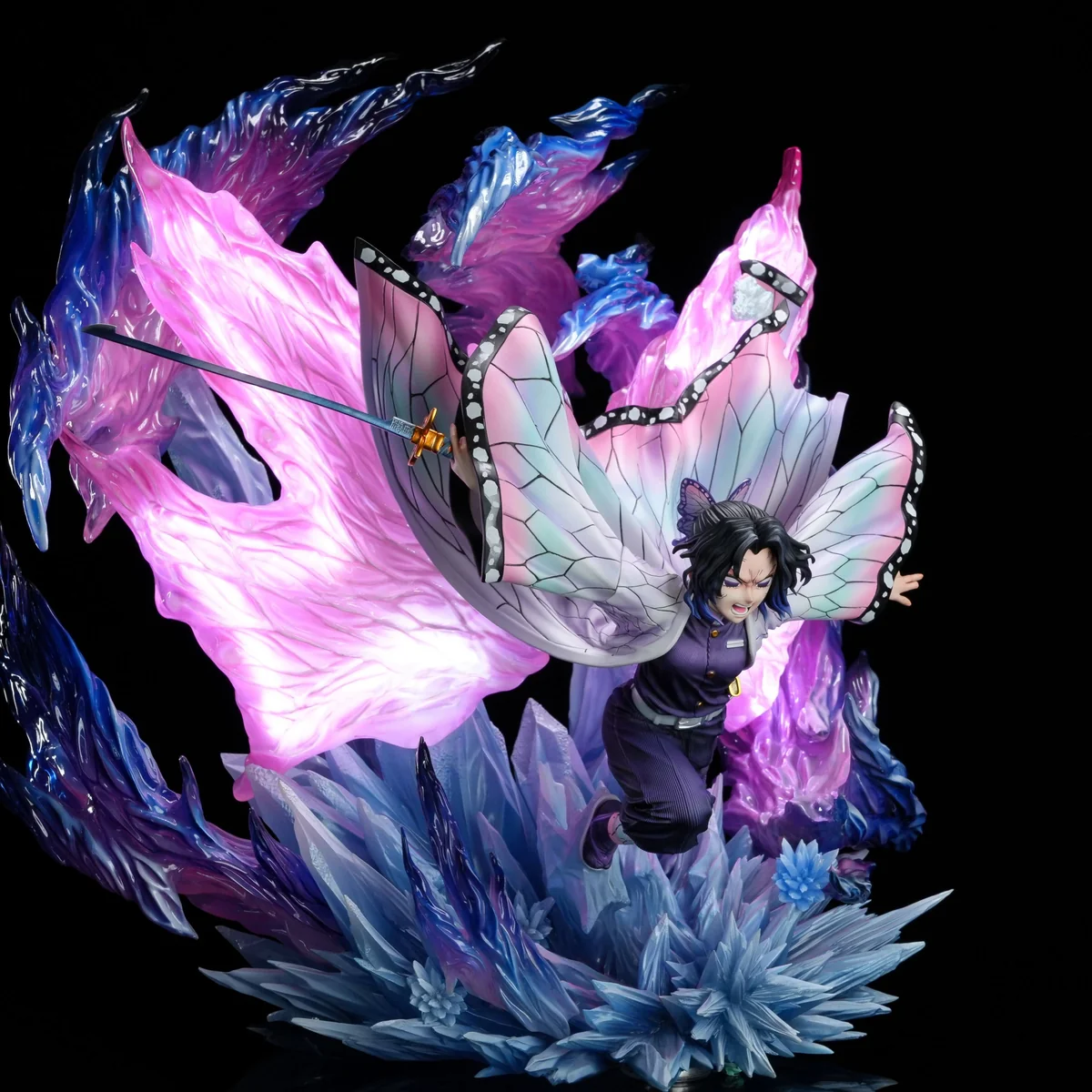 "1/6 Shinobu Kocho LED statue by Breakwall Studio, showcasing dynamic light-up butterfly effects and intricate Demon Slayer details."