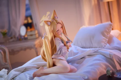 "Exquisite Yurine Seia Blue Archive resin statue. Detailed gallery views highlight her dynamic angelic pose, halo, wings, and intricate attire."