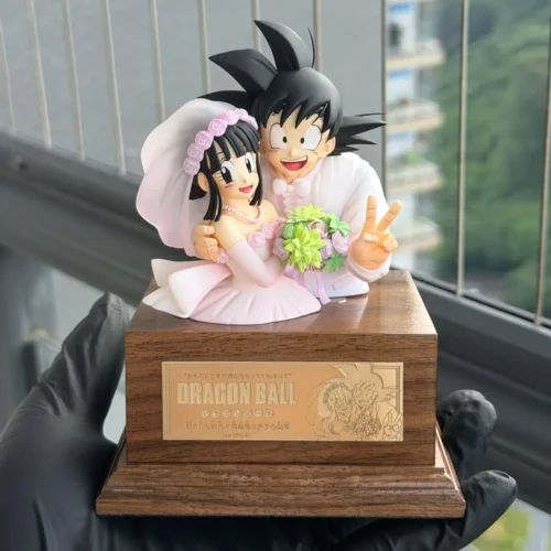 "Premium Limited Edition Goku & Chi-Chi Wedding Bust Statue, beautifully capturing their romantic embrace from Dragon Ball Z."