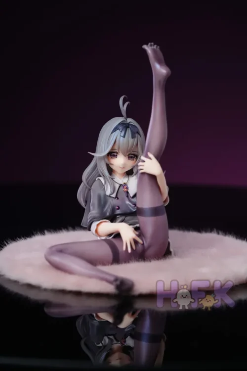 "Dynamic, exclusive Ruruka Pretty Cure figure in an elegant detective pose. Features vibrant magical girl aesthetics and intricate details."