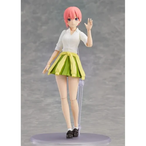"Nakano Ichika KADOKAWA Studio statue gallery from The Quintessential Quintuplets, showcasing her dynamic pose, charming expression, faithful details."