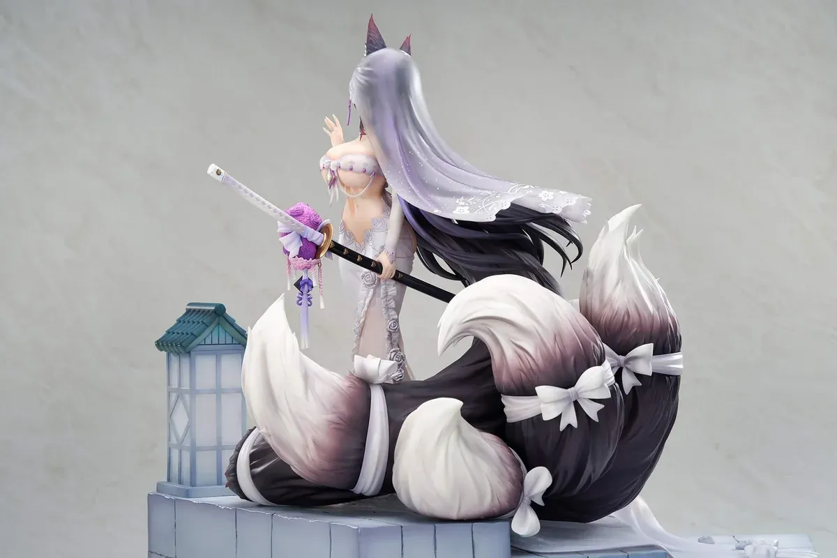 "Premium acrylic display case with integrated LED lighting, elegantly illuminating the official 1/7 Azur Lane Kroos Wisteria Heart statue."