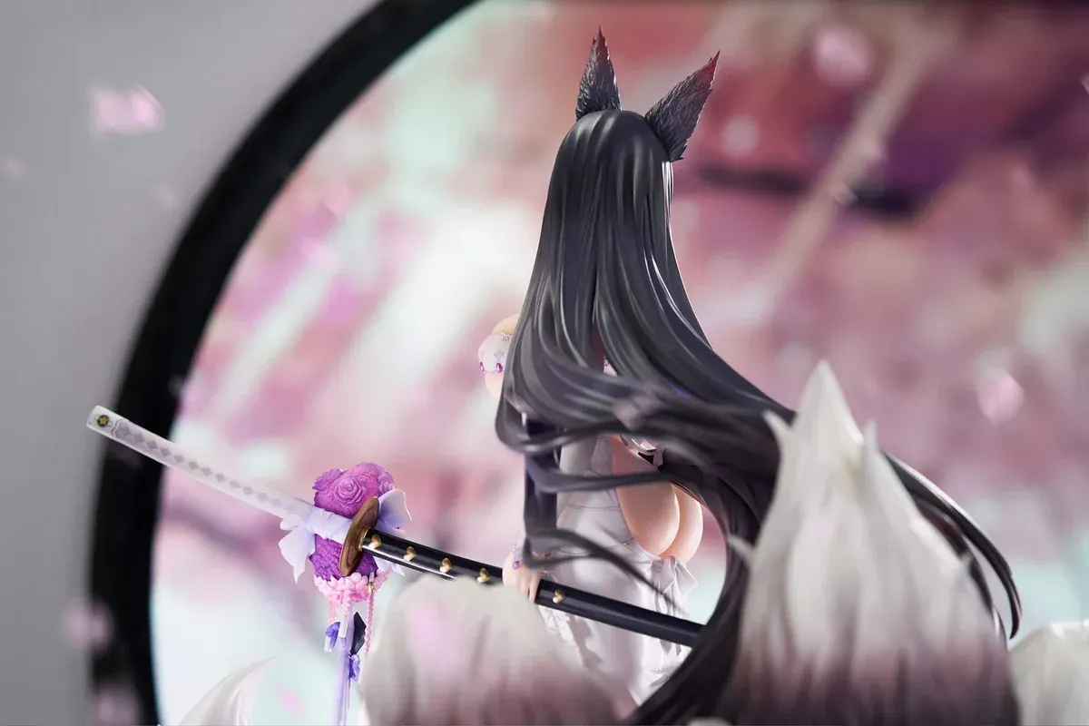 "Premium acrylic display case with integrated LED lighting, elegantly illuminating the official 1/7 Azur Lane Kroos Wisteria Heart statue."
