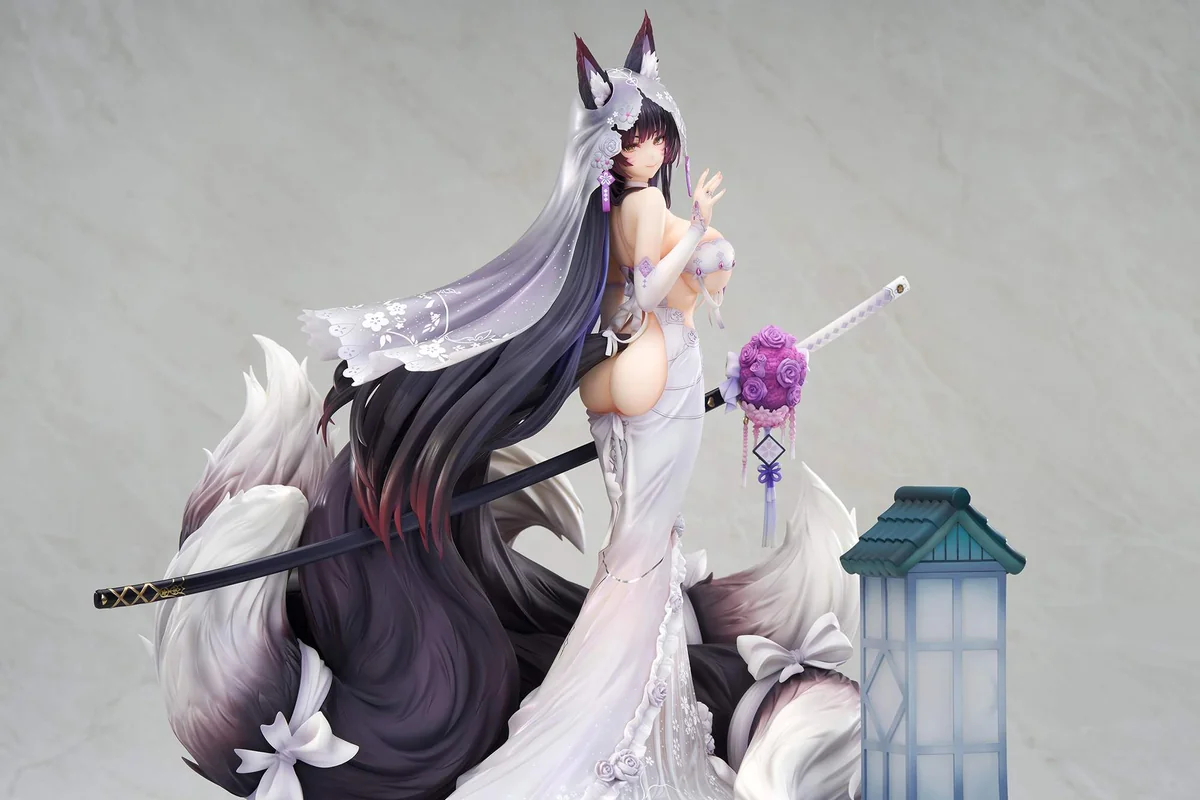 "Premium acrylic display case with integrated LED lighting, elegantly illuminating the official 1/7 Azur Lane Kroos Wisteria Heart statue."