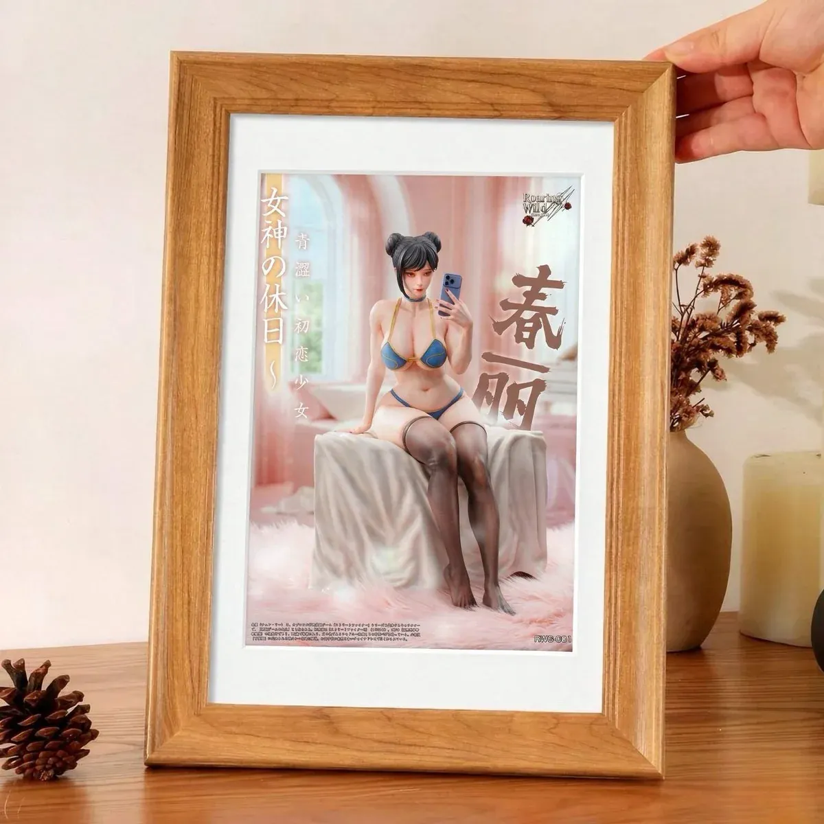 "Exclusive 1/4 scale Chun-Li 'Goddess's Holiday' Street Fighter statue. Product gallery showing iconic pose details and premium sculpture."