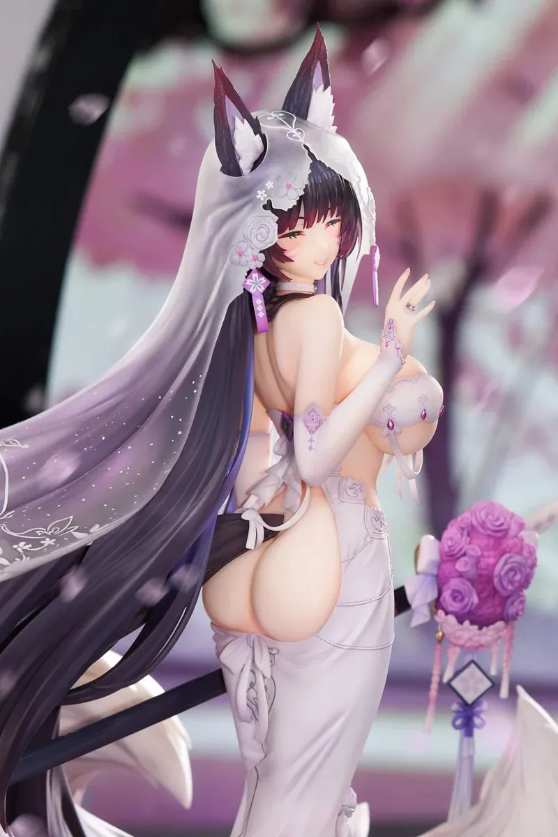 "Official Azur Lane Kroos Wisteria Heart 1/7 scale figure details by APEX Studio. Graceful pose and intricate wisteria from all angles."