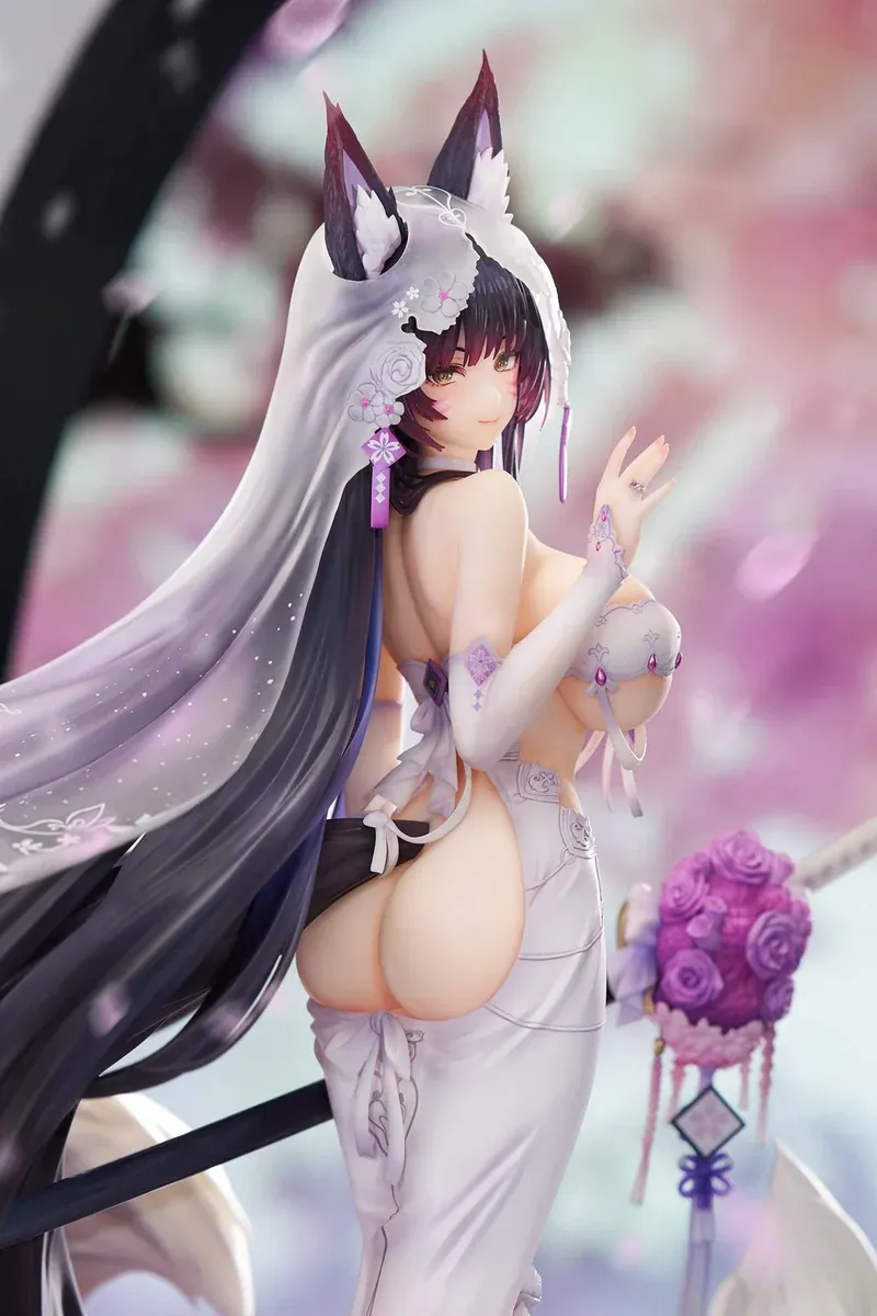 "Premium acrylic display case with integrated LED lighting, elegantly illuminating the official 1/7 Azur Lane Kroos Wisteria Heart statue."
