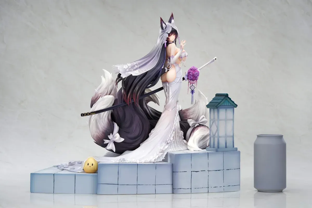 "Premium acrylic display case with integrated LED lighting, elegantly illuminating the official 1/7 Azur Lane Kroos Wisteria Heart statue."
