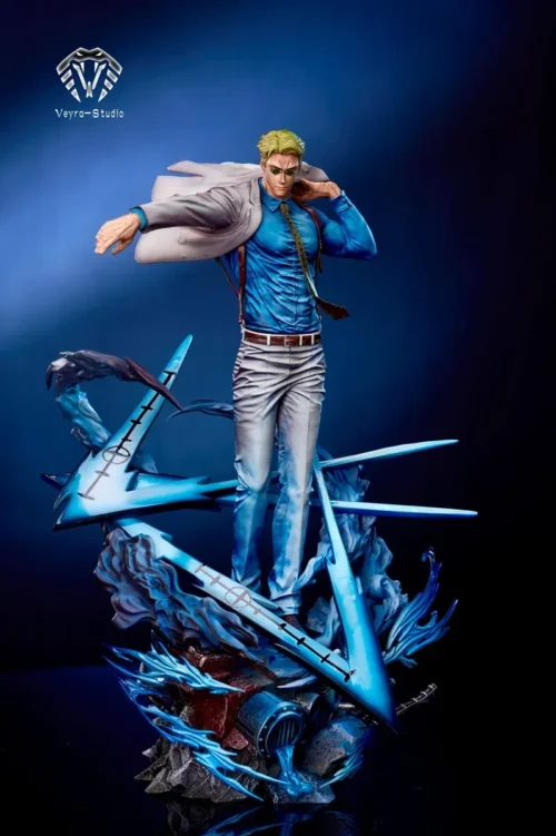 "Limited edition Nanami Kento Jujutsu Kaisen figure, capturing his dynamic presence with interchangeable torsos and magnetic glasses."